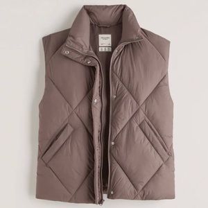 Abercrombie and Fitch Oversized Quilted Vest